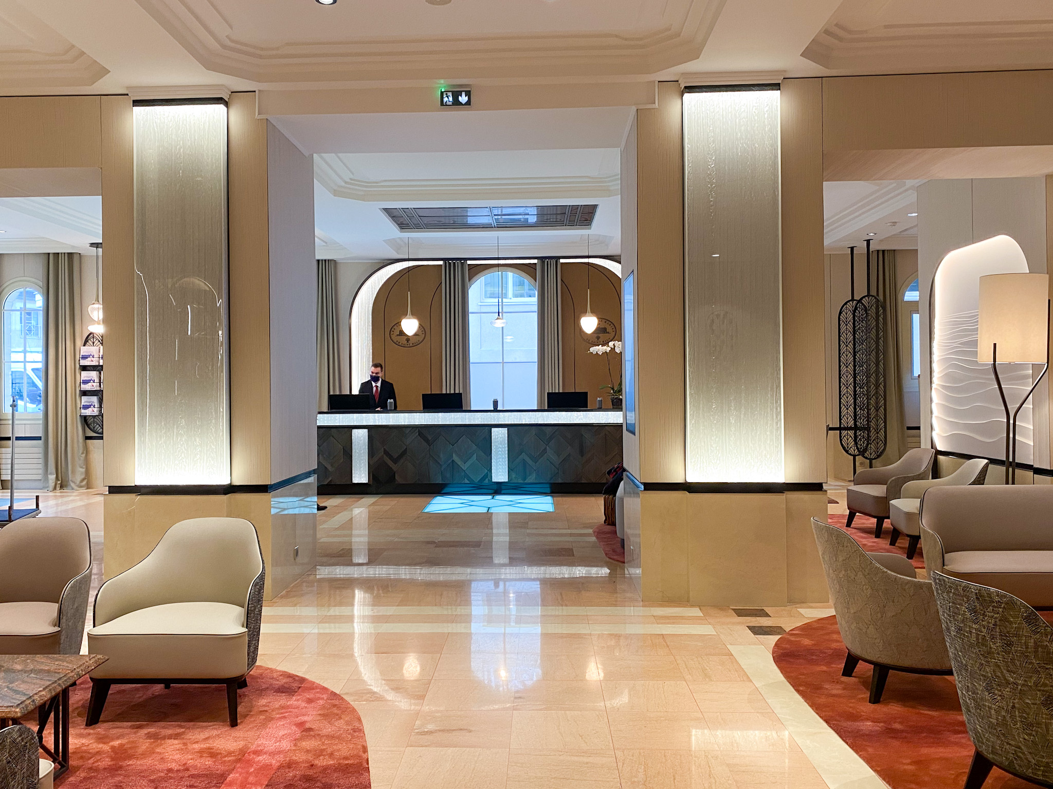Grand Hôtel des Thermes — éclairage hôtellerie — Saint-Malo (35) France — luminaires haut de gamme VIP Lighting