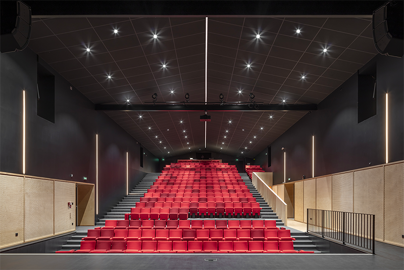 Grand Théâtre Saint-Francois-Xavier — éclairage équipement — Vannes (56) France — luminaires haut de gamme VIP Lighting