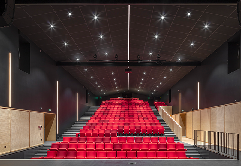 Grand Théâtre Saint-Francois-Xavier — éclairage équipement — Vannes (56) France — VIP Lighting